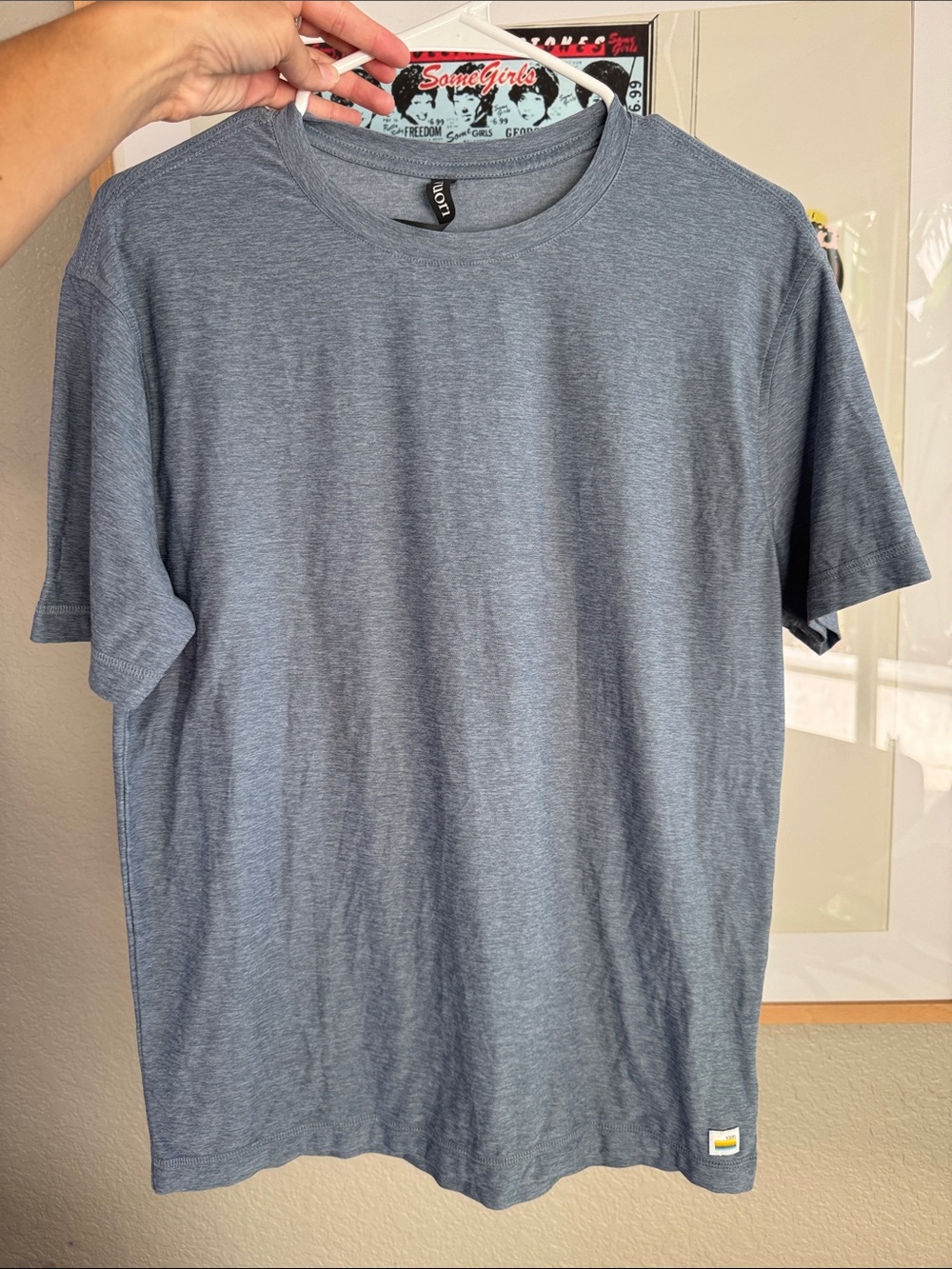 Vuori Heather Slate Short Sleeve Athletic Shirt